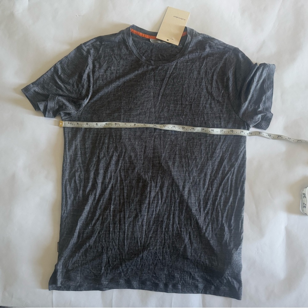 Icebreaker Classic Crew Neck Men's T‑Shirt in Heather Gray - Picture 5 of 9